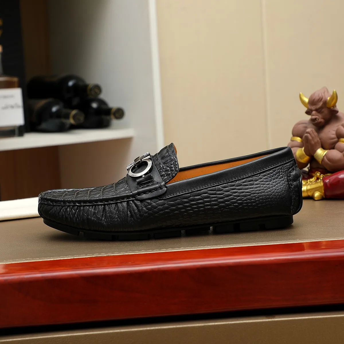 Men's shoes 💰360 🕷🕷【Ferragamo】Ferragamo Popular fashionable casual slip-on shoes🇨🇳Official website counter 1:1 production, original mold opening💯Good quality visible, imported high-end first-layer calfskin, luxurious pigskin lining🌿Very clear texture, high-quality waterproof, non-slip and wear-resistant outsole🎋High quality and low price, truly handmade🍓Color, code number 38-45